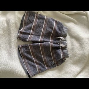 Comfy boys knitted shorts